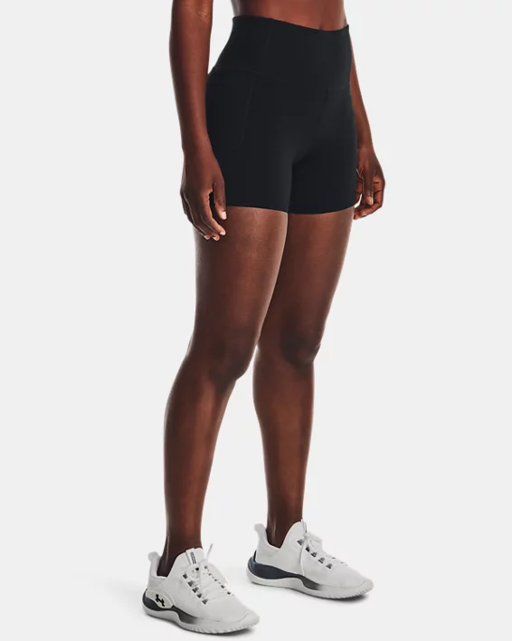 UA Meridian Middy Shorts Für Damen
